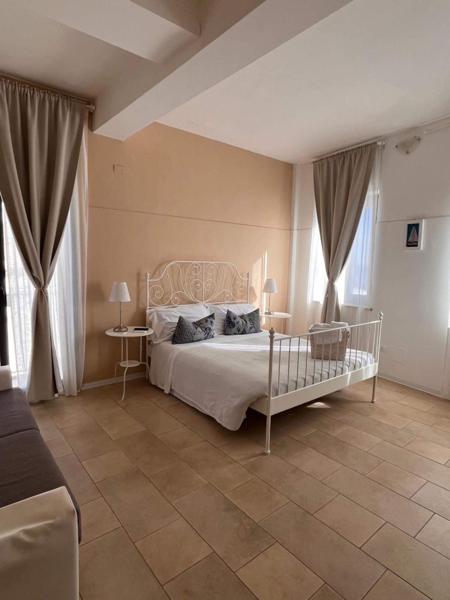 Regina Margherita B&B Marzamemi Eksteriør billede